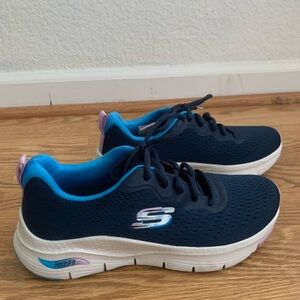 NEW Skechers Arch Fit Infinity Cool Women's Sneaker | Navy Mesh Multi | W 6.5